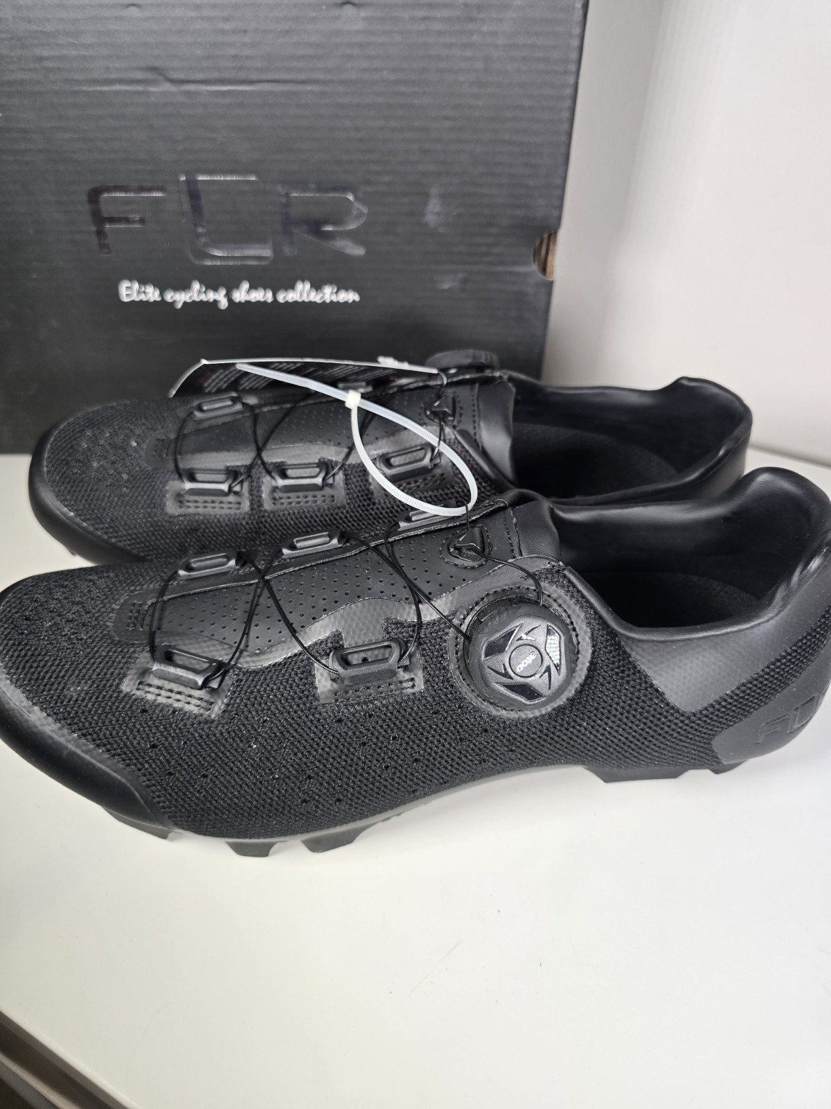 Zapatos de ciclismo MTB tejidos FLR F-70 talla 8 nuevos con etiquetas