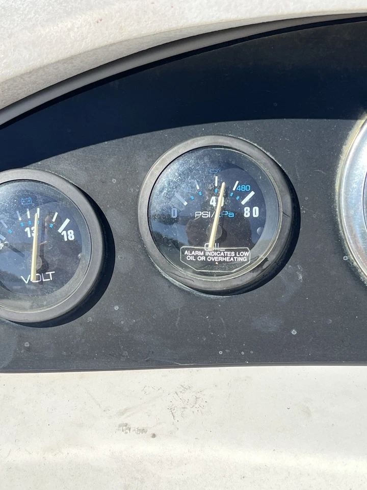 Motor marino para barco Mercury MerCruiser 5,0 L 305 V8 SIN SAL listo para caer 335 HRS Foto 4 de 4