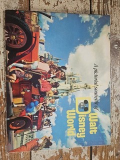 1972 Walt Disney World Vintage Souvenir Book Walt Disney's Pictorial