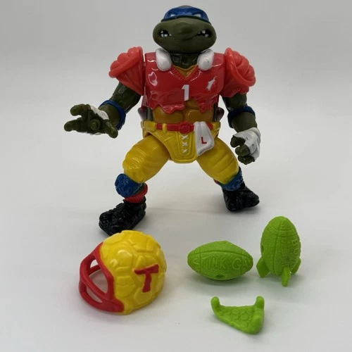 Vintage 1991 Playmates TMNT TD Tossin Leonardo Football Action Figure Complete