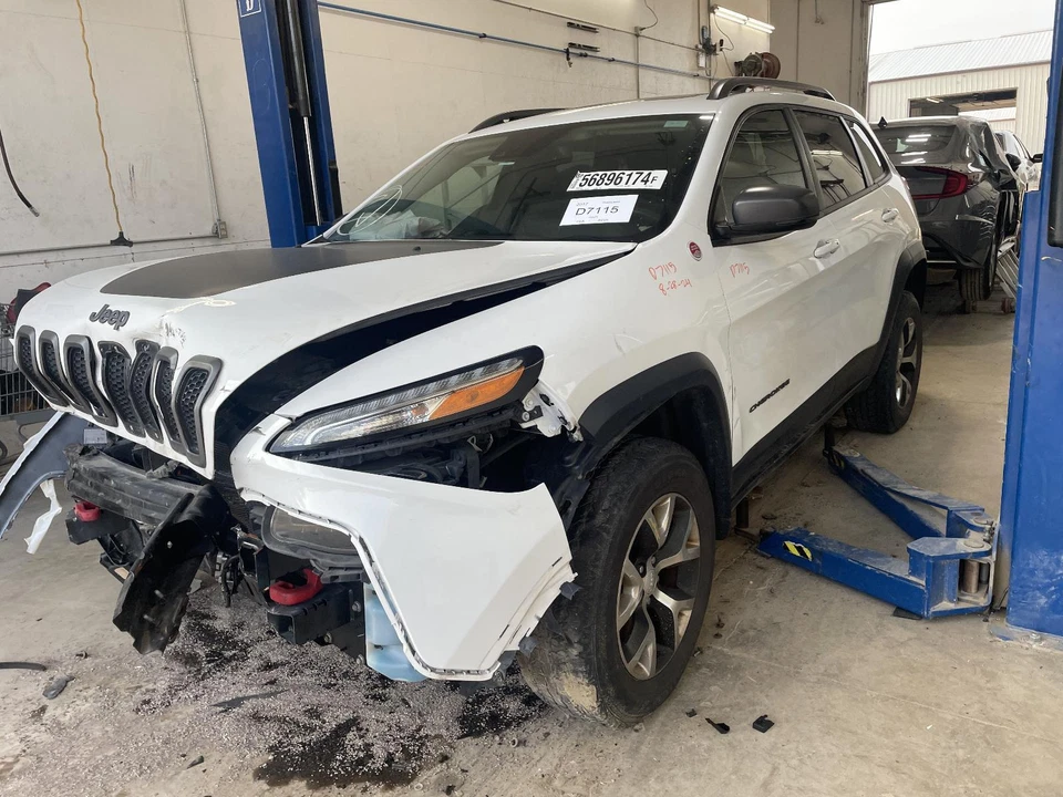 Used Speedometer Gauge fits: 2017 Jeep Cherokee cluster MPH 140 MPH 2.4L 7.0`` s Foto 2 de 4