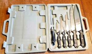 ROZENBERG 6 PIECE KNIFE SET WITH PLASTIC CASE 