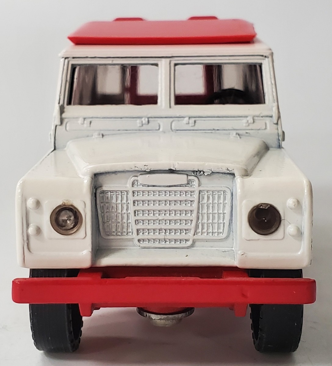 Solido Cirque Amar – Land Rover 109 Avec Caravane, 1/43, Sans Boîte
