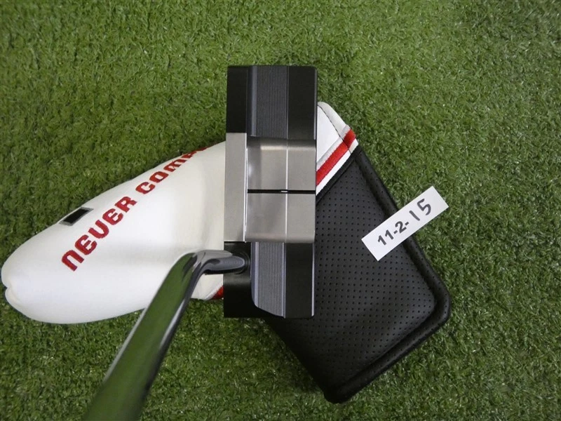 Never Compromise Reserve 2 NC Contrast 34" Putter with Headcover New - Image 4 of 4