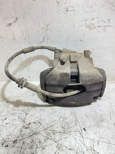 Volkswagen Transporter - Caravelle T5 Bremssattel vorne 7H0106B AFS34546