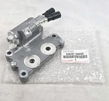 32970-34030 Toyota Land Cruiser LX570 A/T Transmission Oil Cooler W/Thermostat