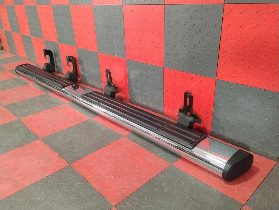 07-13 Silverado Sierra OEM Right Passenger Running Board Chrome Nerf Bar - Image 4 of 4