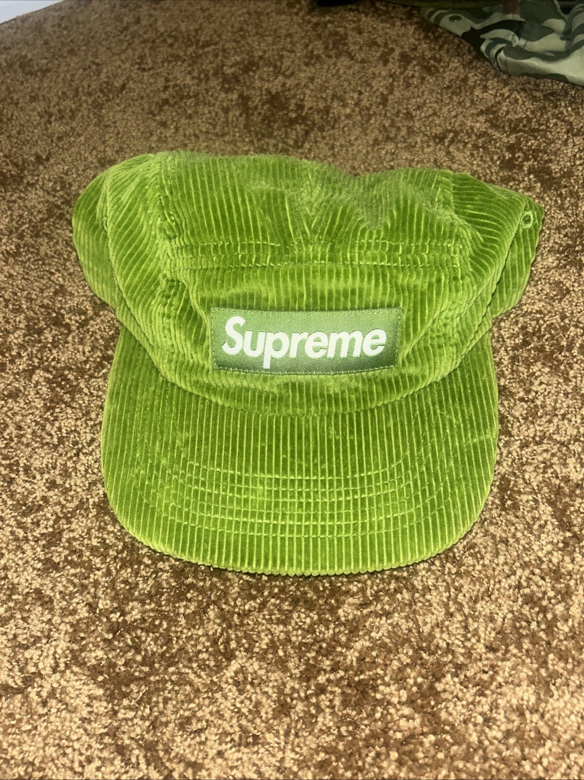 Casquette de camp Supreme velours côtelé verte