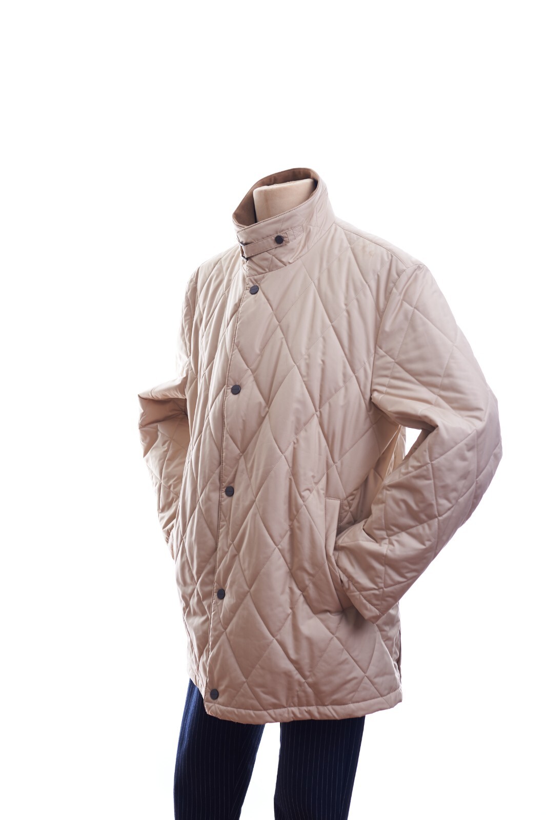 Arriba 54+ imagen how much does a burberry jacket cost Abzlocal.mx