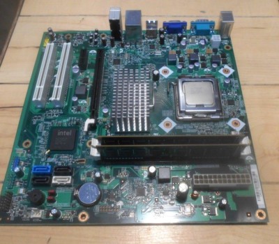 7N90W  Dell Vostro 230 Motherboard Intel E5800 3.2 Ghz Processor and 4 Gb Ram