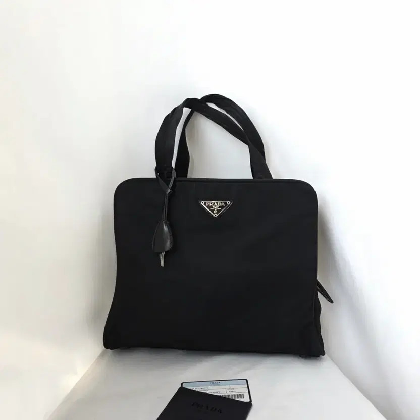 Authentic Prada Rectangular Nylon Tote Bag for Wo… - image 5