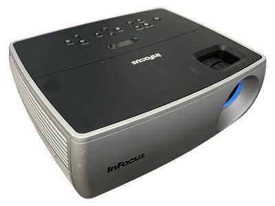 InFocus IN2102EP DLP Multimedia Projector 2500 Lumens with Case & Cables
