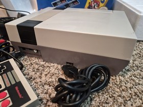 Nintendo NES Console Original Challenge Set in Box Mario 3 CIB Tested Working