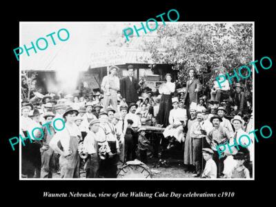 OLD 8x6 HISTORIC PHOTO OF WAUNETA NEBRASKA WALKING CAKE DAY EVENT c1910