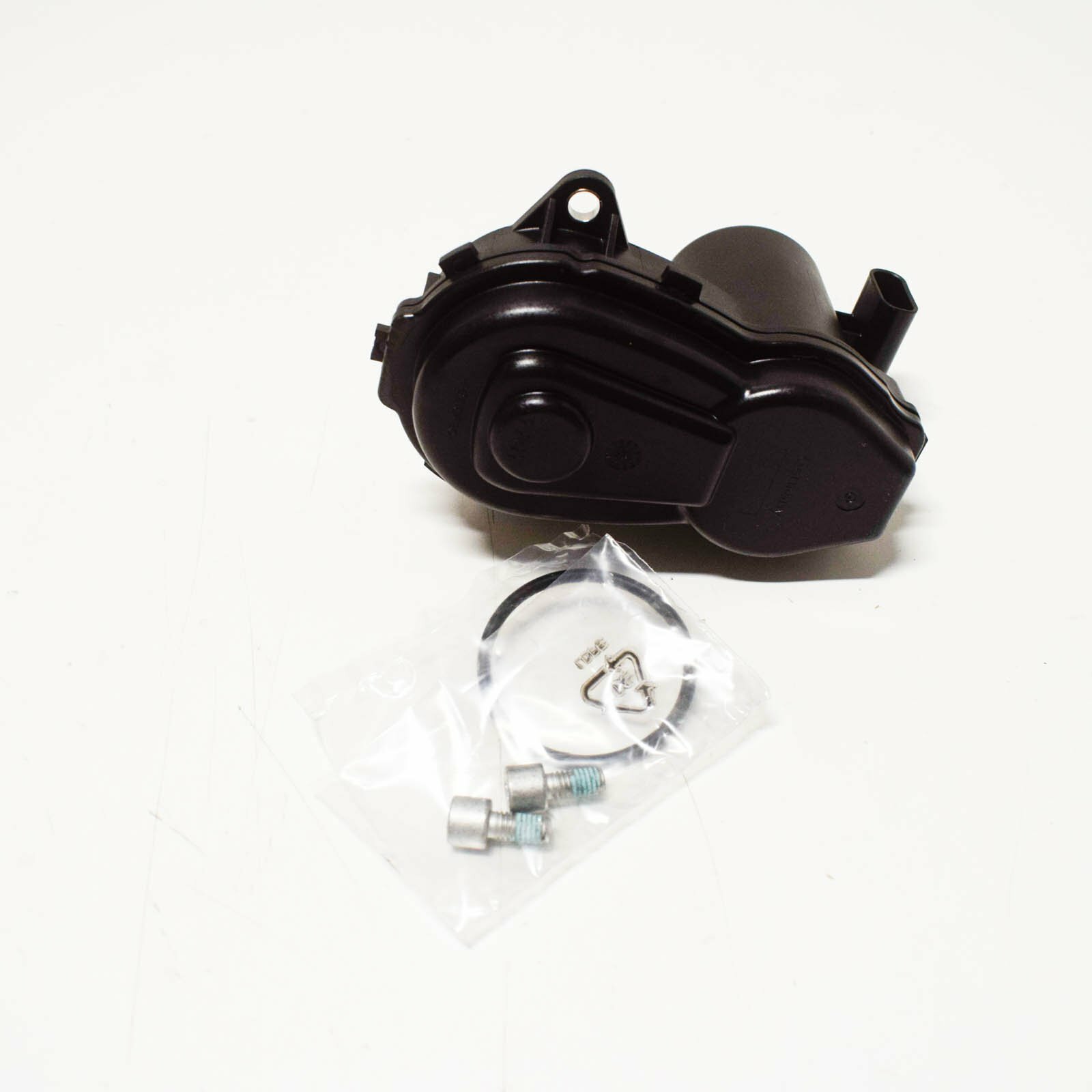 NEW MB CLA COUPE C117 REAR RIGHT PARKING BRAKE ACTUATOR 