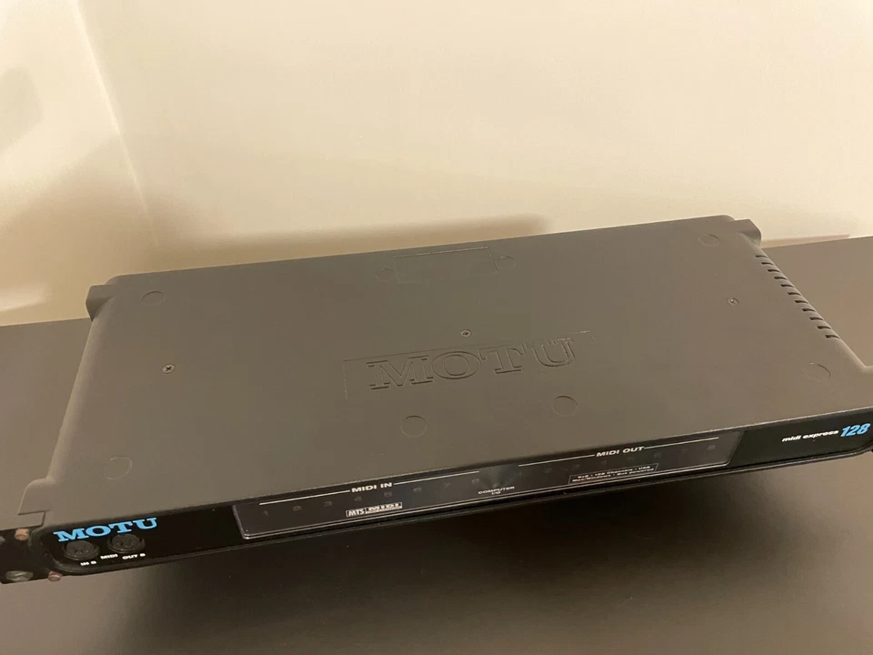 Motu Midi Express 128 -  USB Midi 8x8 Interface for synth synthesizer - Immagine 4 di 4