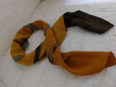 Foulard 100% Soie Vintage - Louis Feraud - 88x88 Cm - Motif Géométrique Années 80