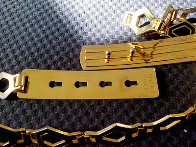 Designer Adolfo, 1970 display picture 3