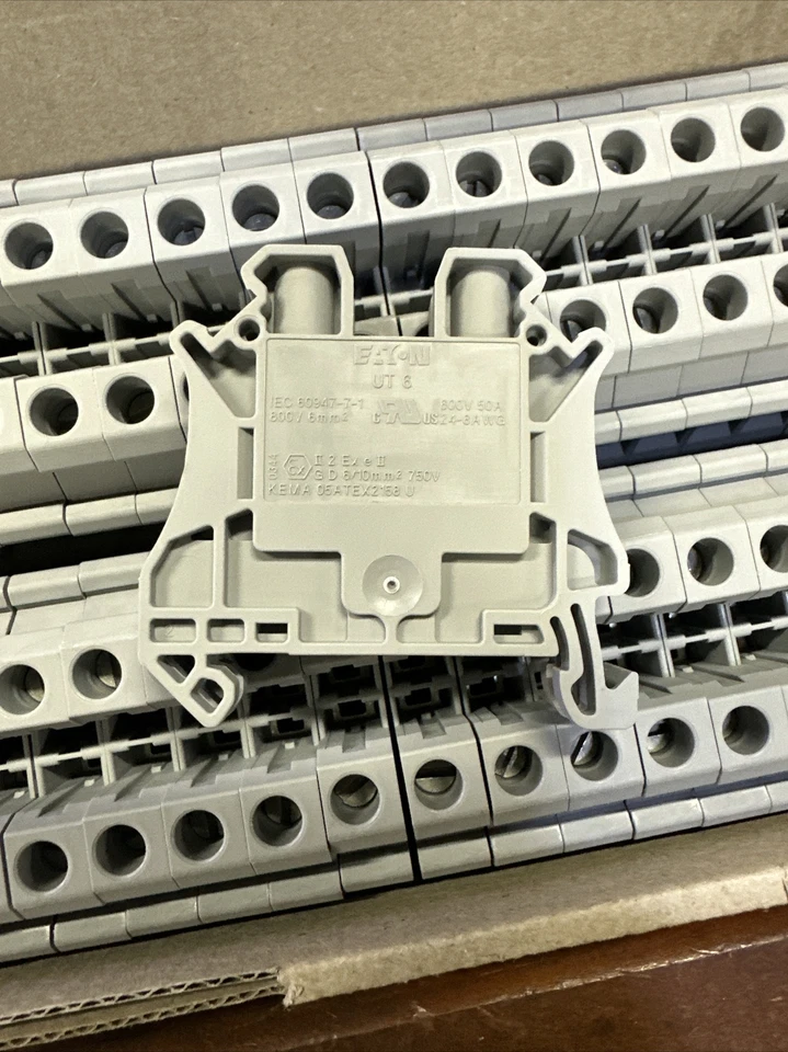 *NEW* Eaton XBUT6 Terminal Blocks Style UT6 50A 600V Gray 24-8AWG Box Of 50 - Image 4 of 4