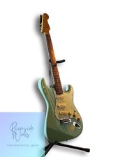 Rare guitare vintage Daphne Blue FENDER Stratocaster 1994