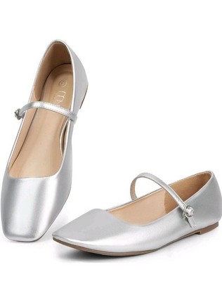 MUSSHOE Mary Jane Flats for Women: Classic Square Toe Ballet Flats with Strap -