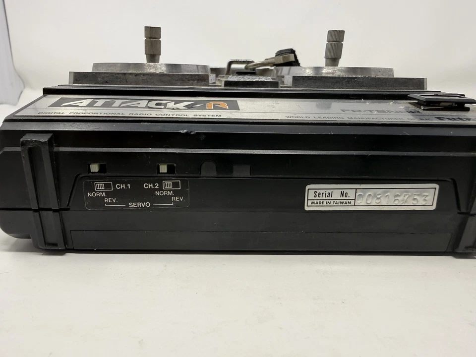 Futaba Attack-R FP-T2NBR Vintage 75.430 MHz RC Controller Untested - Image 4 of 4