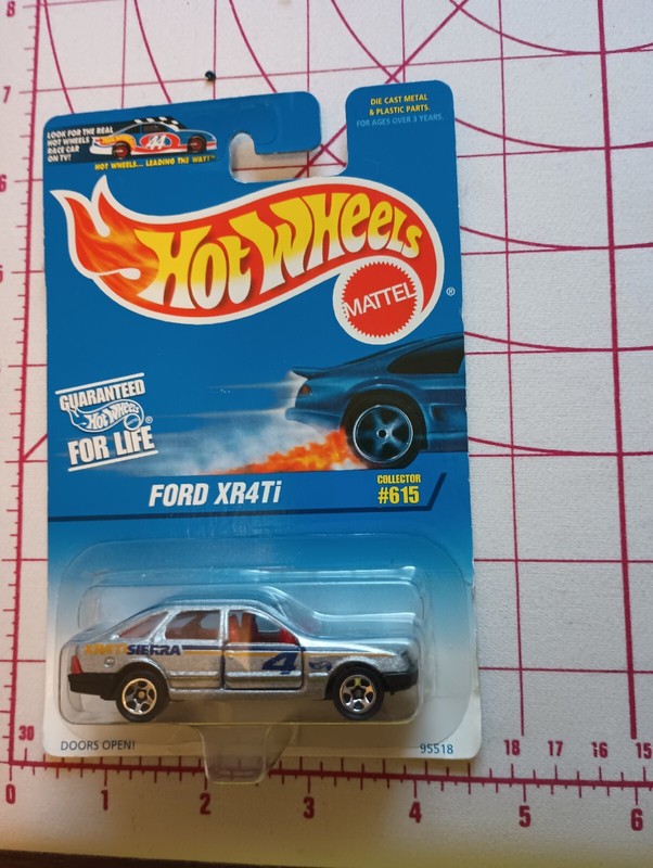 Hot Wheels Ford XR4Ti Collector #615 074299098901