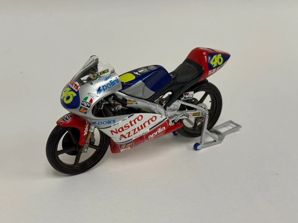 Minichamps Aprilia RSW 125 Nastro Azzurro 1997 V.Rossi 122970046 ABG104 1/12 - Imagem 2 de 4