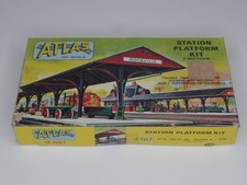 Atlas HO Scale 1:87 #707 Station Platform Kit Rockville (2 Sections) New Sealed