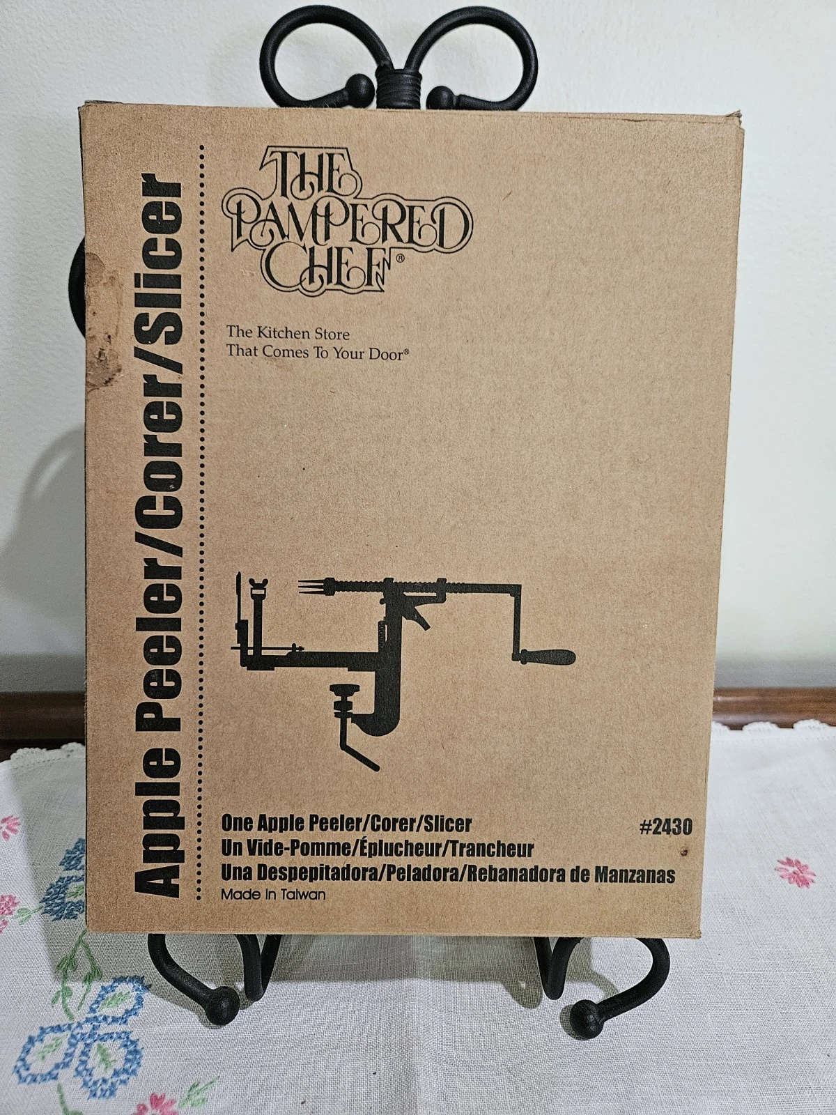 The Pampered Chef Apple Peeler/Corer/Slicer 2430 W/Added Thick Slicer & Handle