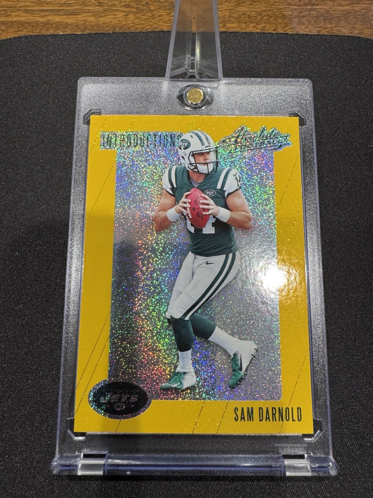 2018 Absolute Introductions Spectrum Gold Football Card #IN-SD Sam Darnold RC 🔥