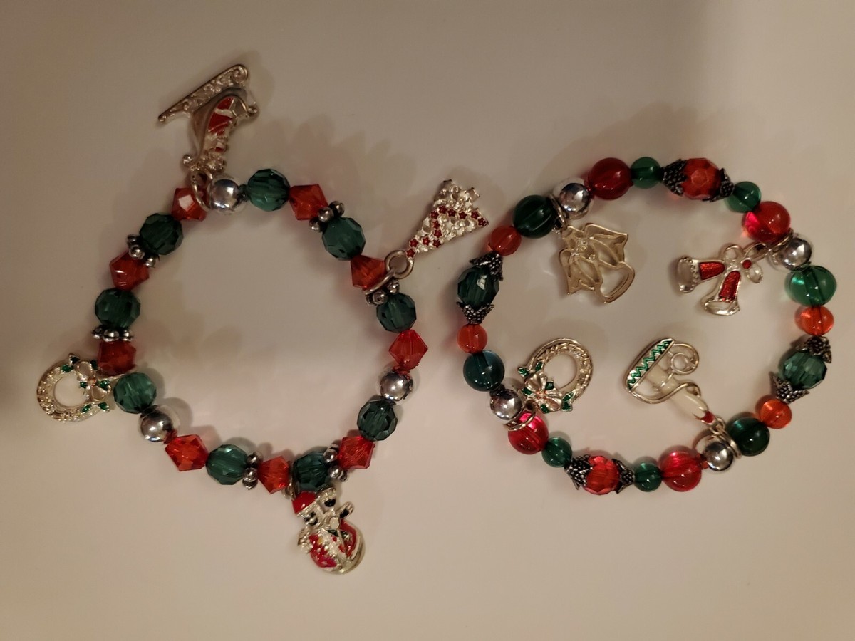 Set of Beaded Christmas Charm Bracelets Elastic Band, One Size