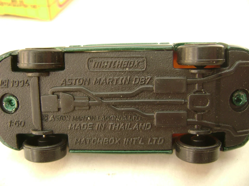 1993 MATCHBOX SUPERFAST MB59 GREEN ASTON MARTIN LAGONDA DB-7 NEW IN BOX - Image 3 of 3