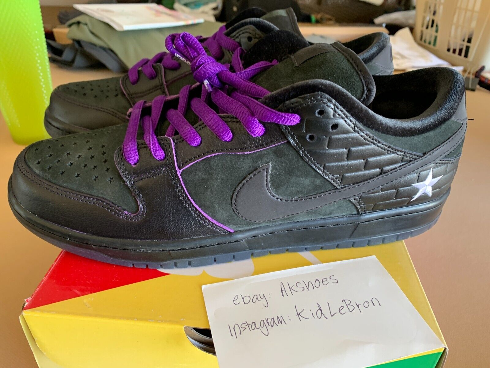 First Look: Familia x Nike SB Dunk Low First Avenue •