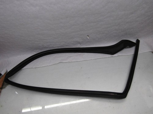 Lexus Soarer Toyota SC300 SC400 91- LH left door window glass top rubber seal - 第 1/6 張圖片