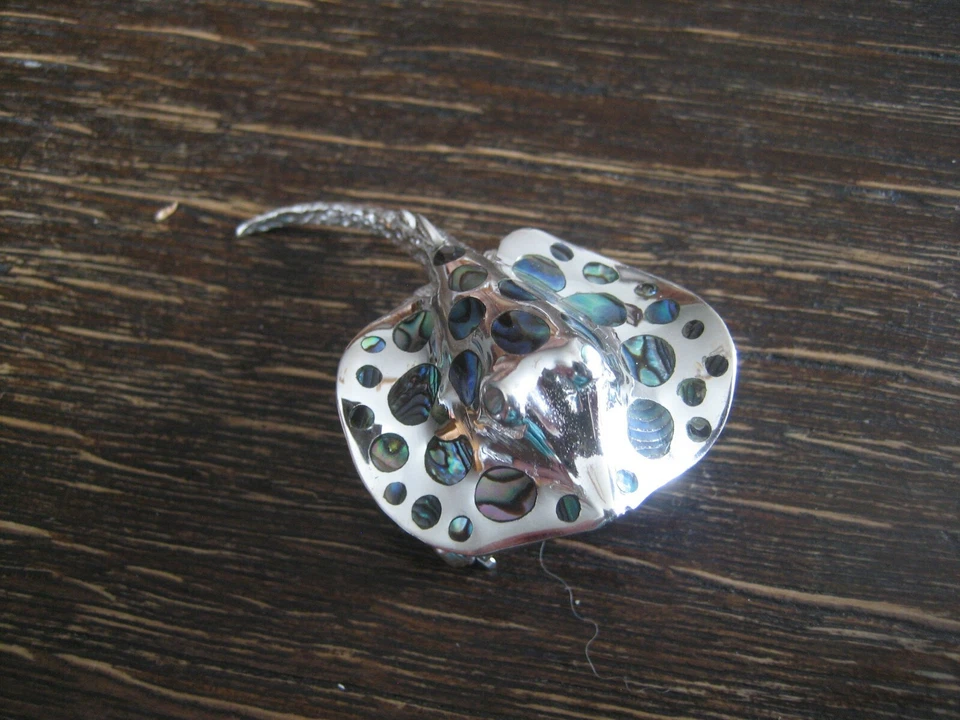 Rarität Anhänger Brosche Rochen Stachelrochen 925er Silber Taucher Surfer Pirat - Bild 3 von 4