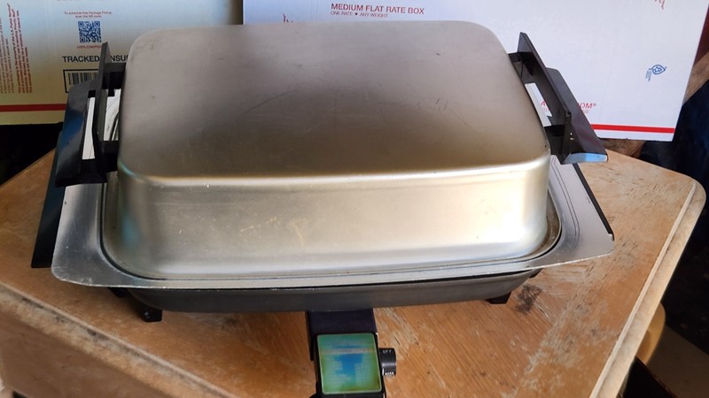 Lektromaid Miracle Maid Electric Skillet with Aluminum Lid , Tray and Cord