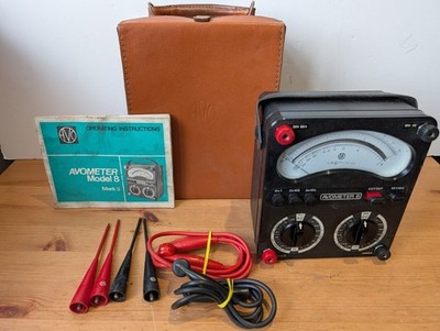 Avometer Model 8 MK 5 Oldtimer mit Original Gehäuse, Leitungen & Anleitung - ungetestet