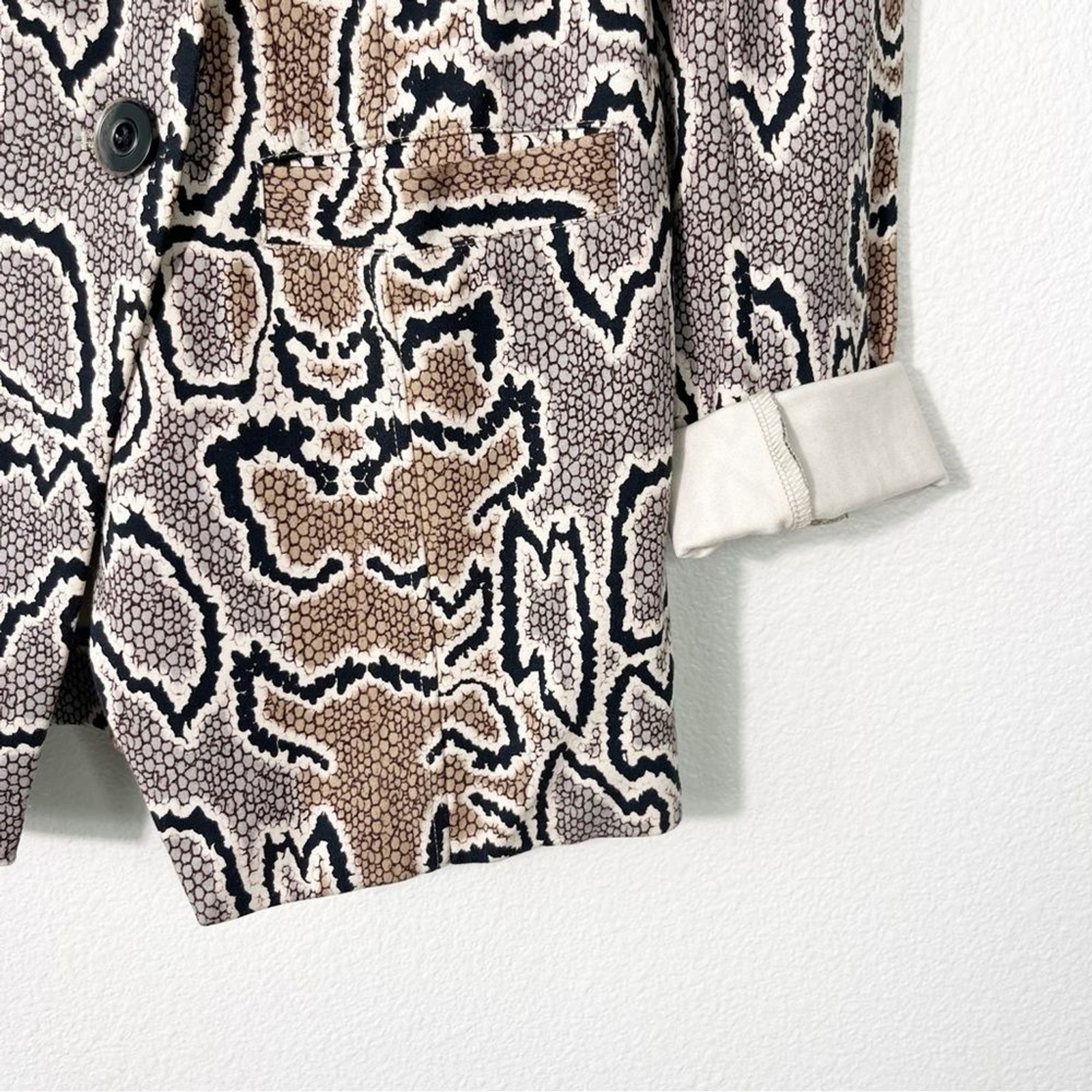 Cabi Python Snake Print Double Breasted Fitted Ja… - image 6