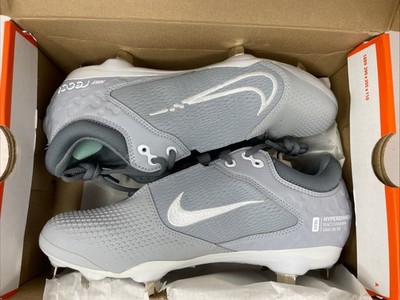 BRAND NEW NIKE W Hyperdiamond 4 Elite Softball Shoes Size 8.5 Wolf Grey (VE)