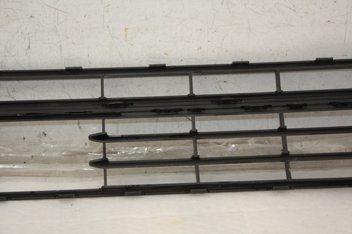 Volkswagen Transporter Front Bumper Grill 2015 TO 2020 7E5853678B Genuine - Picture 15 of 20