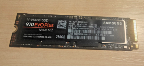 Samsung MZ-V7S250 970 Evo Plus 250GB Internal M.2 (2280) V-NAND SSD 93% health - Picture 1 of 3