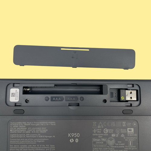 READ Logitech Signature Slim K950 Wireless Keyboard #9358 Z38/10 (TC) - Photo 11/12