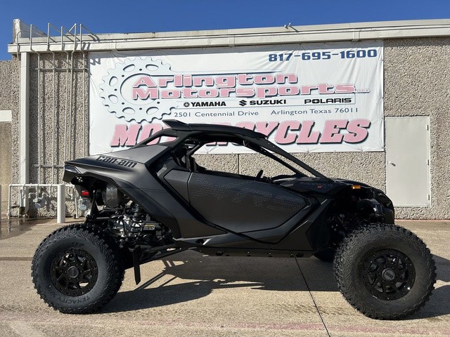 2026 Can-Am® Maverick R X RS With Smart-Shox Triple Black TRIPLE BLACK