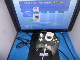 Sega Dreamcast Sports Edition system console HKT-3020 controller VMU memory card