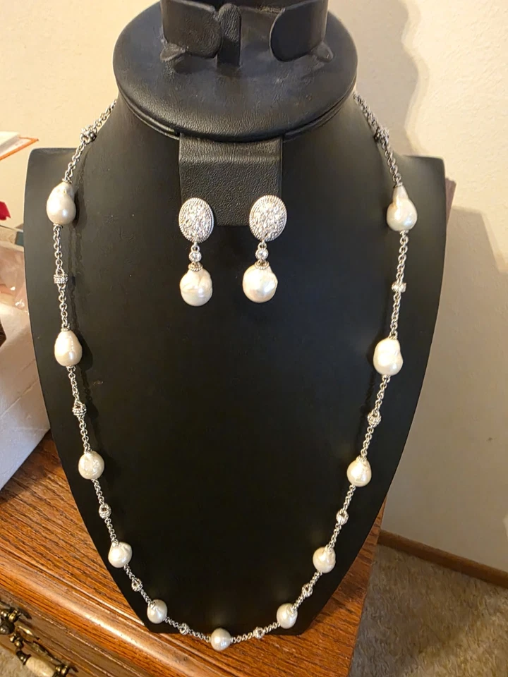 Collar y Pendientes Judith Ripka Blanco Perla Barroca Plata de Ley 36" Foto 4 de 4