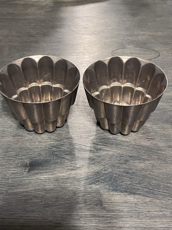 Metal Ribbed Fluted Round Jello Molds Set of 2 Silver Food Theme for Jello Mold