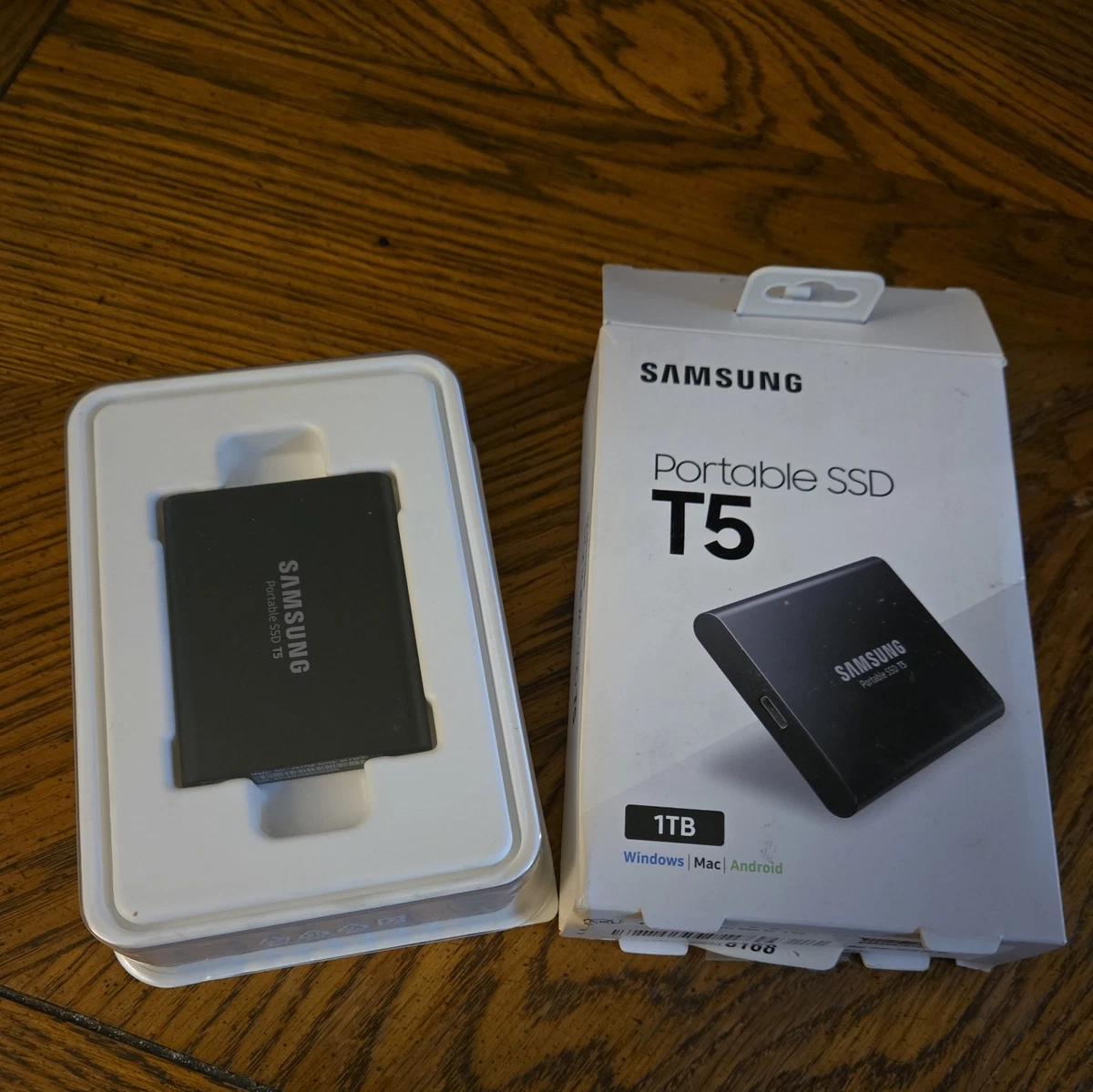 Samsung 500 GB Portable External SSD Solid State Drives for sale