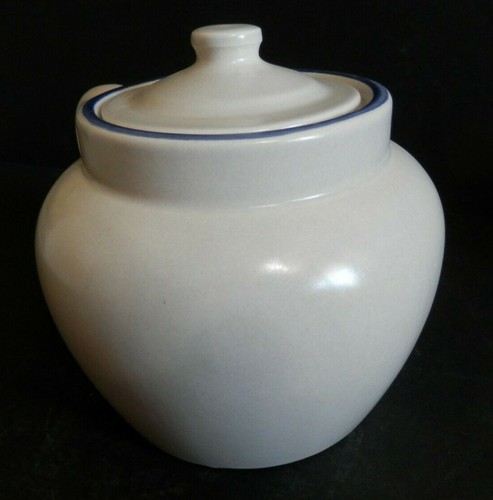 Pfaltzgraff Yorktowne Bean Pot Crock With Handle And Lid #70 USA - Picture 7 of 12