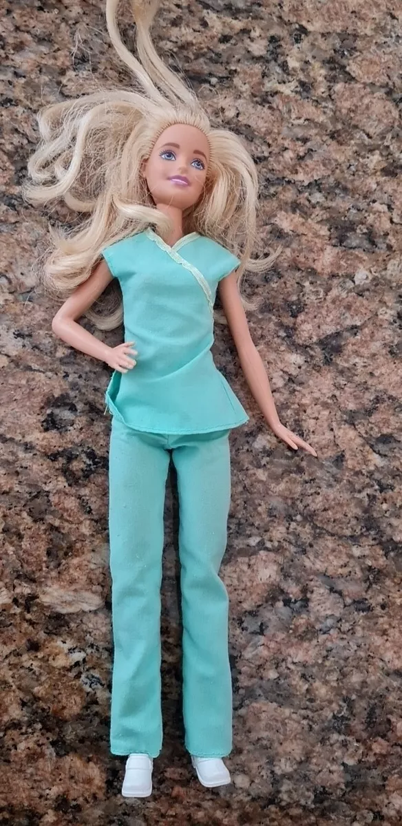 Barbie Doctoress